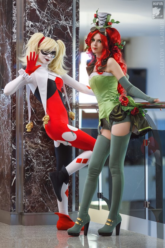 Cosplay Harley Quinn And Pois